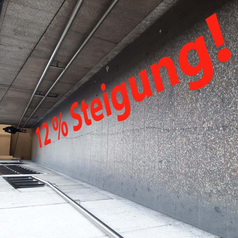 PLUS Antrag_Rampe Hinsenkampplatz zu neuem Rathaus zu steil_01_12 Prozent Steigung_edited.jpg