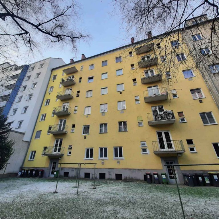 LinzPLUS_GWG-Waldeggstraße-13-15_03_Hofseite_03.jpg